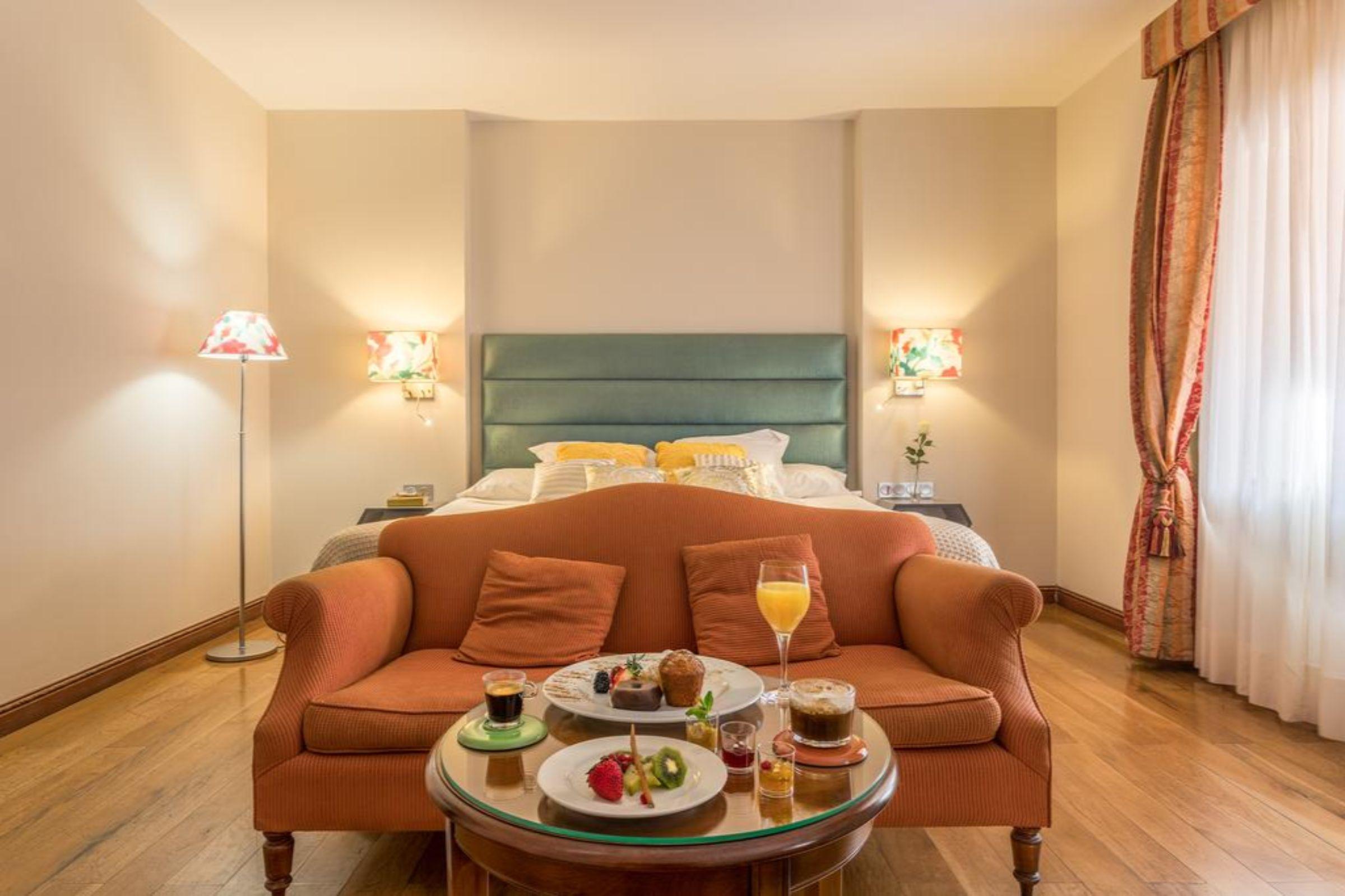 Hotel Izan 4*
