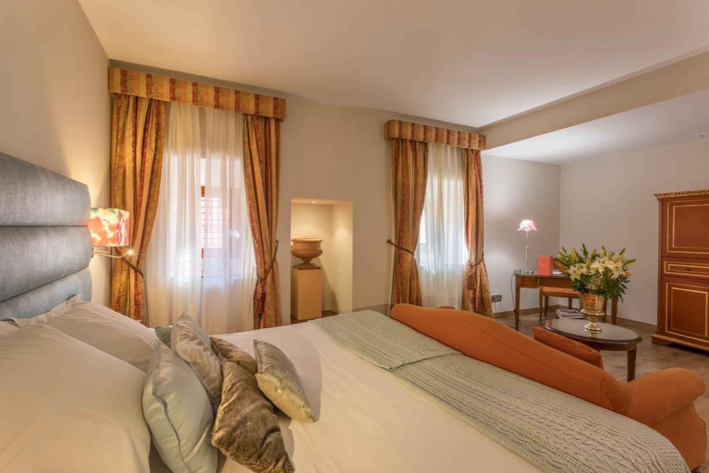 Hotel Izan 4*